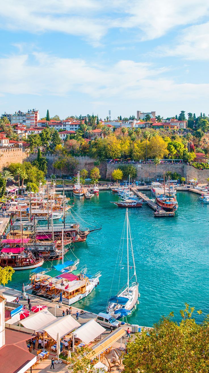 Antalya'da Denizin, Tarihin ve Doğanın Kesiştiği Noktalar