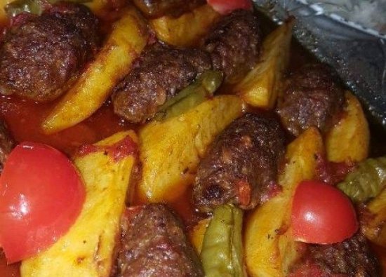 Leckeres İzmir Köfte Rezept: Traditionell und Hausgemacht