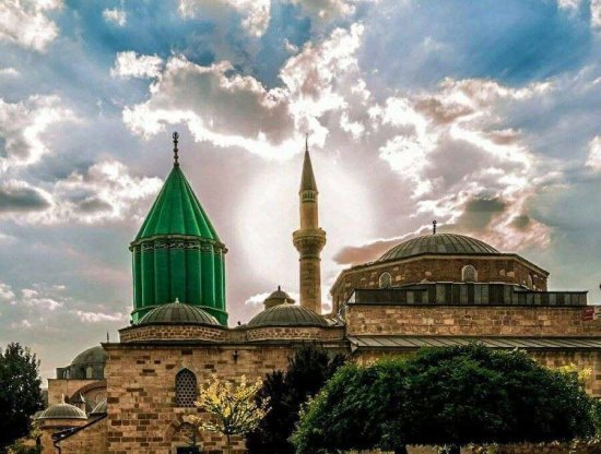 Konya'da Mevlana Türbesi ve Selçuklu İzleri